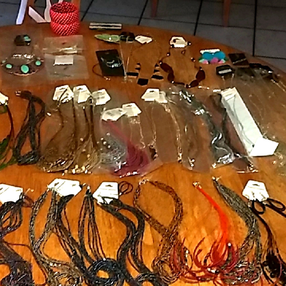 Fashion jewelry lot